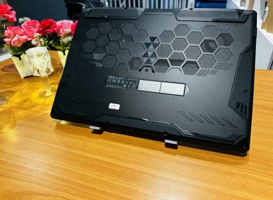 Lap Top Gamer  Asus TUF GAMING F15 FX506HF Intel core I5-11400H 2.70 GHZ (12 CPUS ) 16 GB DDR4 SDRAM 512 GB SSD NVMe Display1:UHD Graphics  Display2:N