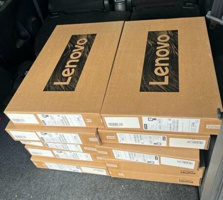 LAPTOP LENOVO V15 G3 INTEL CORE i3 13TH GENERATION 8GB RAM 256GB SSD 15.6 INCH FHD DISPLAY. SELADOS