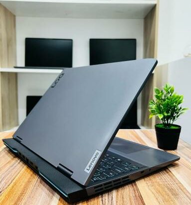 Lenovo Gaming i7 13th 32GB RAM 1Tb SSD Nvidia GeForce RTX 4060 8GB