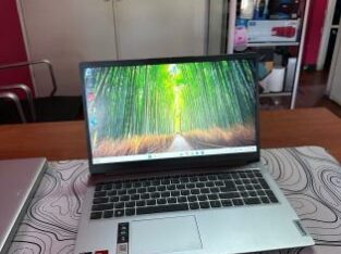 Lenovo Ideapad 1 AMD Ryzen 3 7320U 8GB RAM 512GB SSD