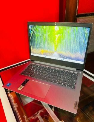 Lenovo Ideapad 3 i3 11th 8GB RAM 256GB SSD