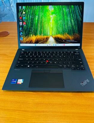 Lenovo Thinkpad X13 Gen 3 i7 12th 13.3” 16GB RAM 512GB SSD Entra Cartão