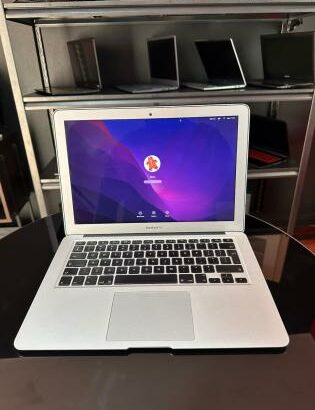 MacBook Air 13” (2017) i5 8GB RAM 128GB SSD