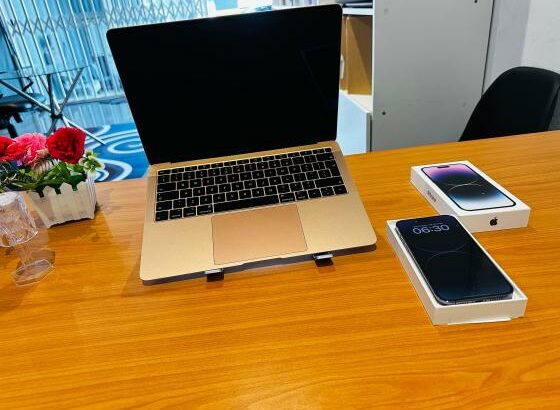 MacBook Air 2019 Retina Gold Edition 13.3” 128GB SSD 8GB RAM
