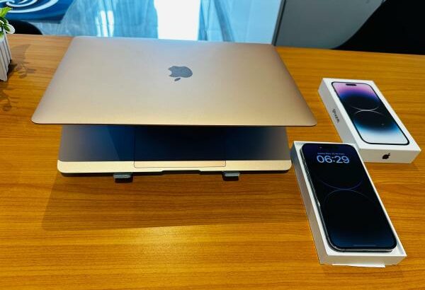MacBook Air 2019 Retina Gold Edition 13.3” 128GB SSD 8GB RAM