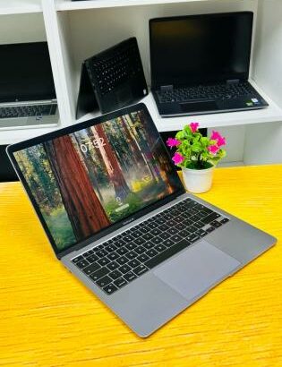 MacBook Air 2020 Apple M1 8GB RAM 256GB SSD Tela 13.3″