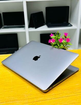 MacBook Air 2020 Apple M1 8GB RAM 256GB SSD Tela 13.3″