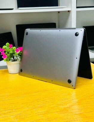 MacBook Air 2020 Apple M1 8GB RAM 256GB SSD Tela 13.3″