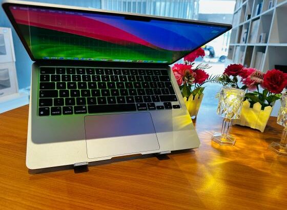 MacBook Air 2022 M2 13.6” 8GB 256GB SSD