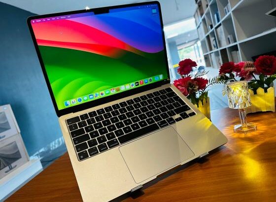 MacBook Air 2022 M2 13.6” 8GB 256GB SSD