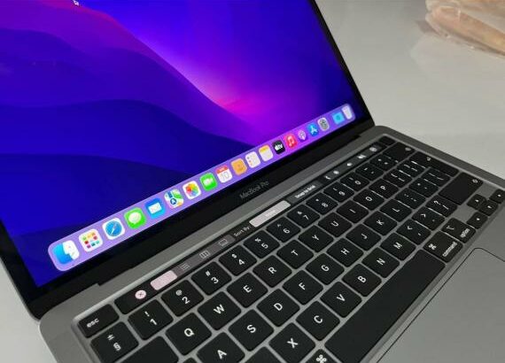 MacBook Pro 2019 TouchBar i5 8GB 512GB