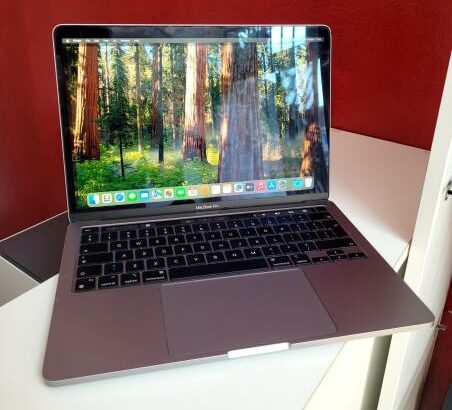 MacBook Pro 2020 M1 TouchBar 512GB SSD 8GB RAM