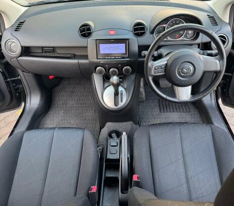 Mazda Demio 2012 1.3 Skyactive Recém importado