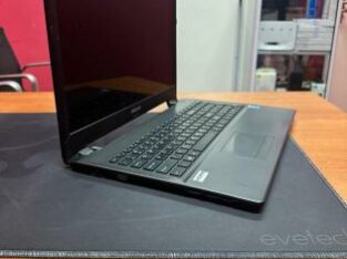 Mecer Expressionista i5 5th 4GB RAM 500GB