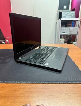 Mecer Expressionista i5 5th 4GB RAM 500GB