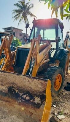 Pá escavadora Super LE 580 Só trabalhou 3002hr
