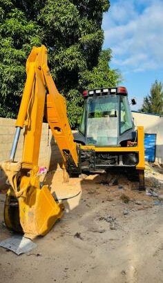 Pá escavadora Super LE 580 Só trabalhou 3002hr