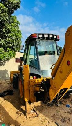 Pá escavadora Super LE 580 Só trabalhou 3002hr