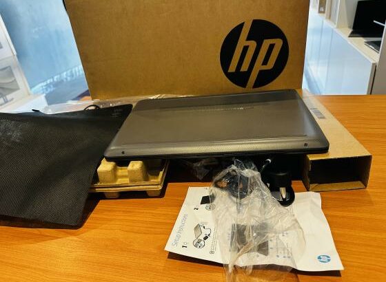 Promoção: Lap Top Novo 12 TH GEN  01 de garantia e assistência   HP 250 15.6 inch G9 Notebook PC  Intel  Celeron N4500 12th Gen  8GB DDR5 SDRAM 256 GB