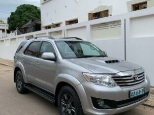 Toyota Fortuner 2015 3.0 D4D