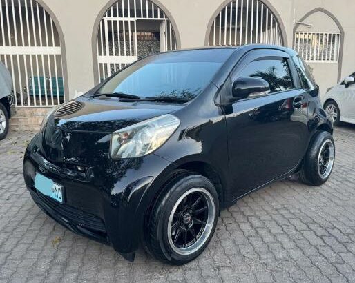 Toyota IQ 2009 1.0
