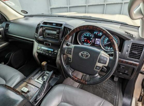 Toyota Landcruiser VX Séries 200 Diesel