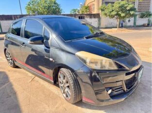TOYOTA VITZ GS 2012