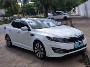 Kia Optima com Duplo Sunroof