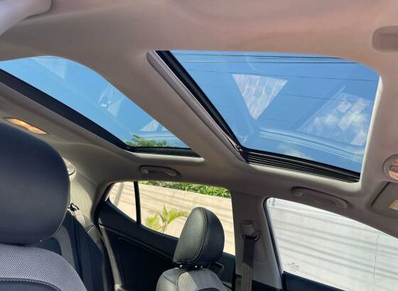 Kia Optima com Duplo Sunroof