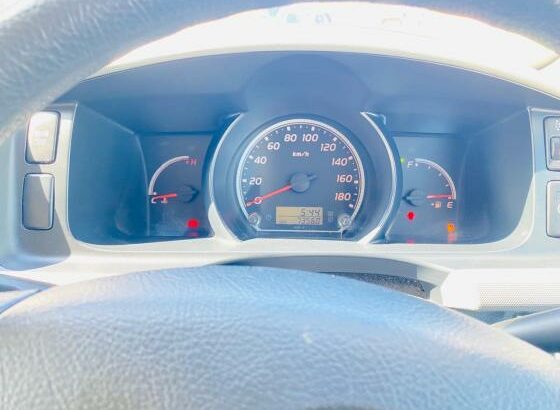 Toyota Quantum 2012 4×4