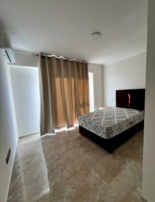 vêndese apartamento tp2 na marginal próximo embaixada americana