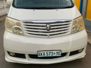 Toyota | Alphard | 2004 | Automático | 08 Lugares8