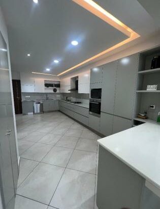 Arrenda-se n Beach front n marginal AP T3 Mobilado