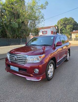 Toyota | Land Cruiser 200 | 2013 | Recém-importada 🎁
