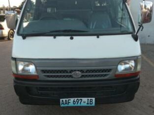 TOYOTA | HIACE GL | MANUAL | 5L | 15 LUGARES