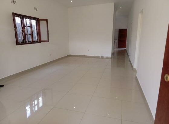 Vende-se está bela Vivenda, Tipo3 no bairro de laulane