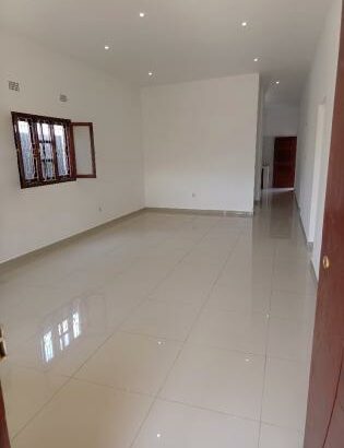 Vende-se está bela Vivenda, Tipo3 no bairro de laulane