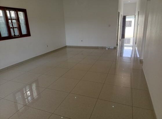 Vende-se está bela Vivenda, Tipo3 no bairro de laulane