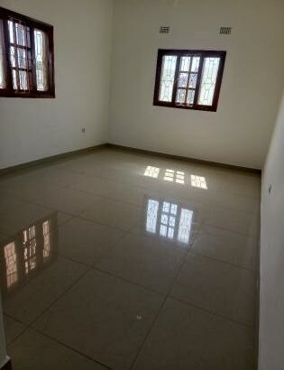 Vende-se está bela Vivenda, Tipo3 no bairro de laulane