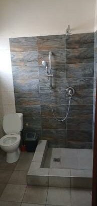 Arrenda-se Casa/house rent Vilankulos(T3 quartos, cozinha, forno/gileira/fogão WC/chuveiros) 862955559