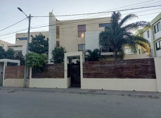 Arrenda-se este bela Moradia, tipo4 no bairro da costa do sol triunfo