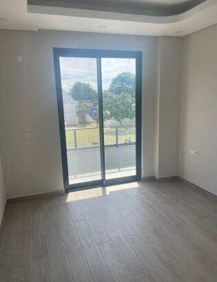 Arrenda se apartamento novo luxuoso tipo 2 num condomínio no bairro da sommerchielde avenida Kim I’ll sung
