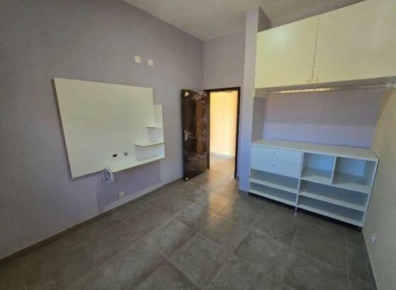 Arrenda-se Casa Tipo 2 na Circular Matola Gare