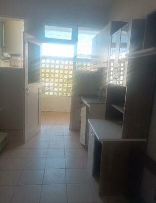 Vende se Apartamento Tipo 3 na Coop Rua da França