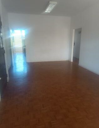 Vende se Apartamento Tipo 3 na Coop Rua da França