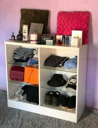 Carpintaria e Marcenaria fazemos RACK, PAINEL, RIPADO, ROUPEIROS, NICHOS, GARRAFEIRAS, ETC.