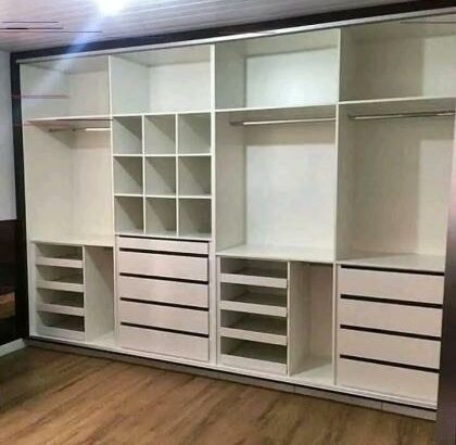 Marcenaria de qualidade fazemos RACK, PAINEL, ROUPEIROS, NICHOS, GARRAFEIRAS, etc.