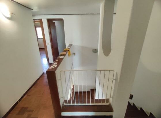 Arrenda-se moradia T4 climatizada – R. DE FRANCA