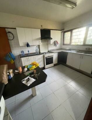 Arrenda-se moradia T4 climatizada – R. DE FRANCA