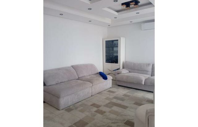 ARRENDA-SE Luxuoso Apartamento T3 mobilado duplex no condomínio maresias